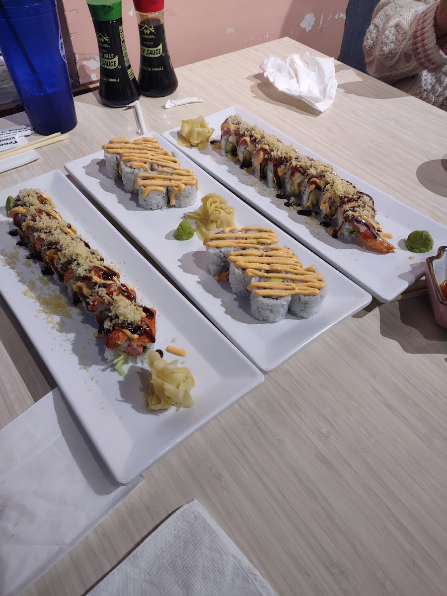 Black Pine Tree Sushi Bar-4